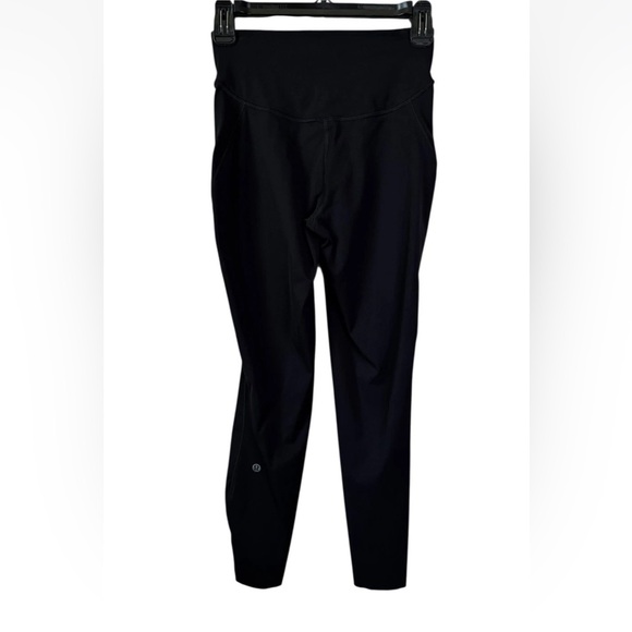 Lululemon Base Pace High-Rise Leggings Size 6 / 23.5" Inseam Black Crops Capri - Picture 3 of 5